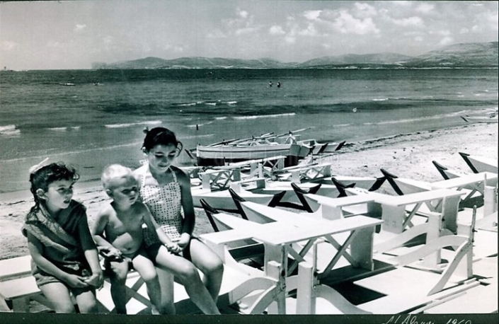 1960 Bambini vista lido | Lido di Alghero