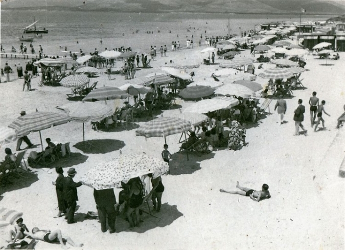 ombrelloni spiaggia 1940 | Lido di Alghero